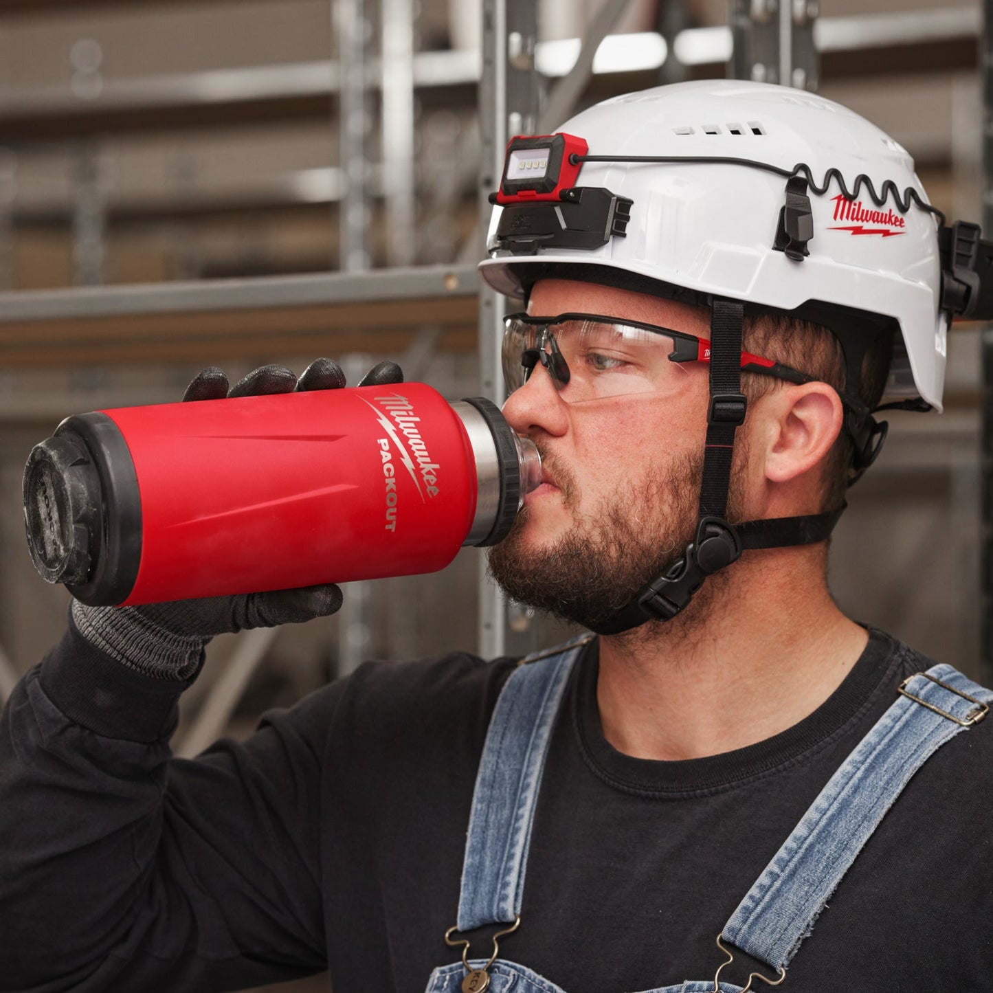 Milwaukee PACKOUT 1065 ml fles met deksel roodkeizers_nu_7