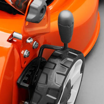 Husqvarna LC 140P Benzine Grasmaaier - Maaibreedte 40 cm