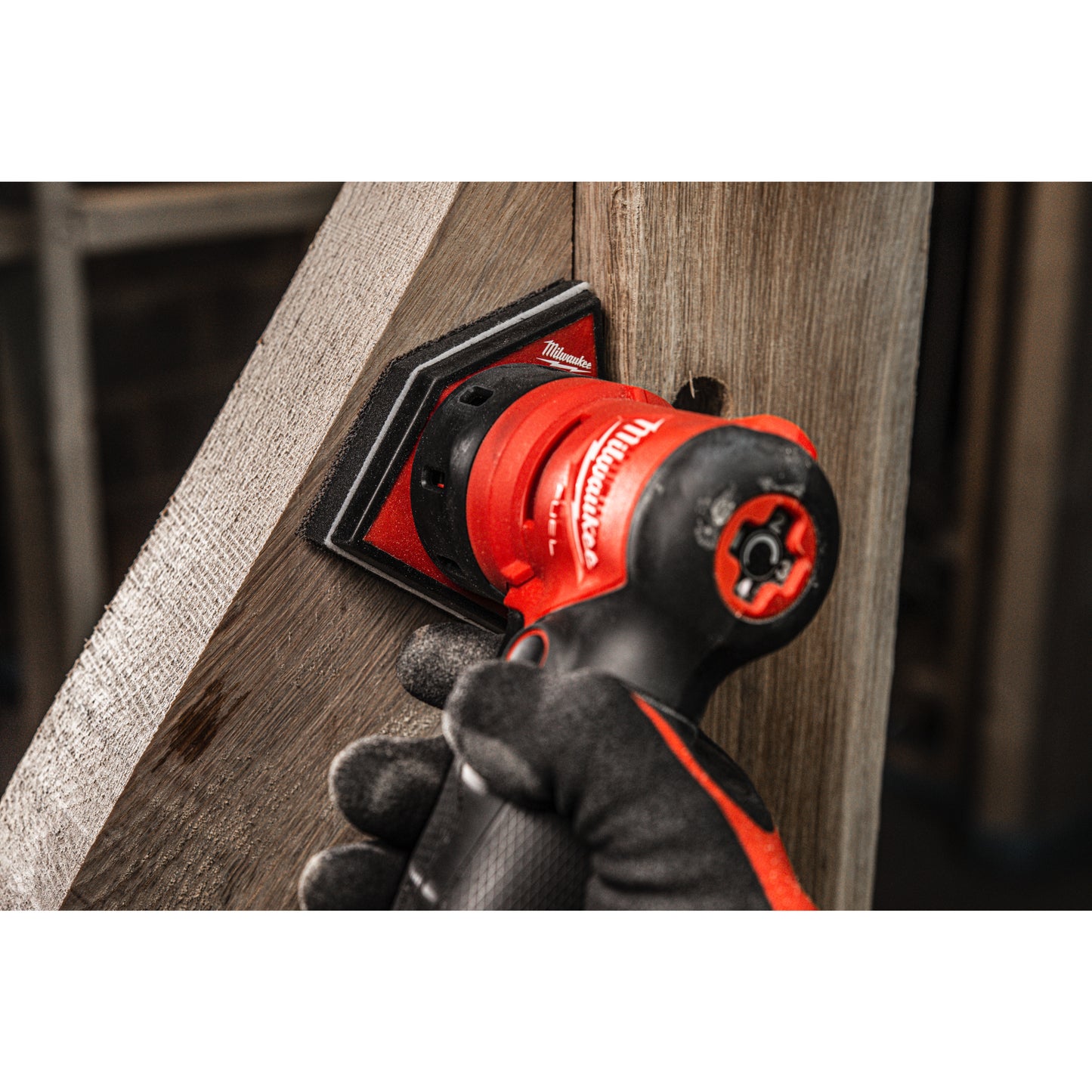 Milwaukee M12 FUEL subcompacte delta schuurmachinekeizers_nu_5