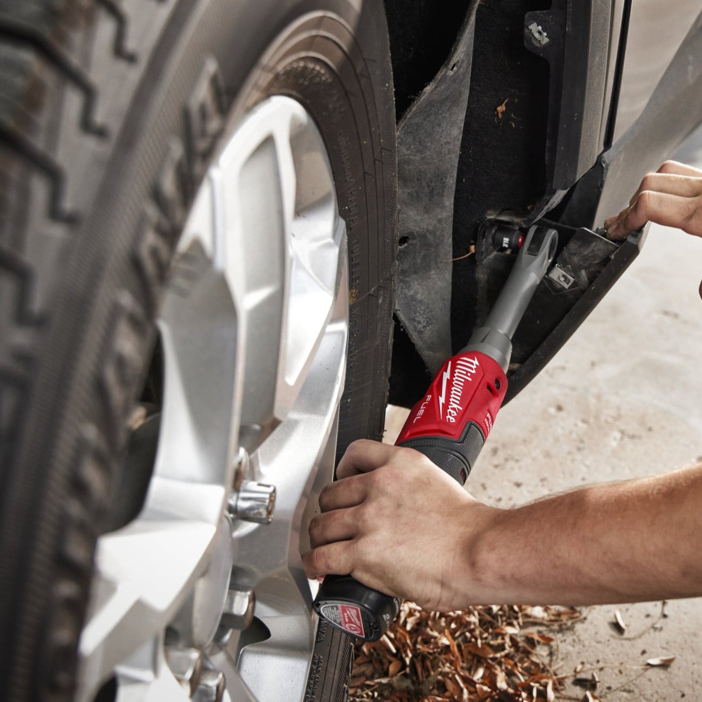 Milwaukee M12 FUEL ¼″ verlengde high speed ratelsleutelkeizers_nu_8