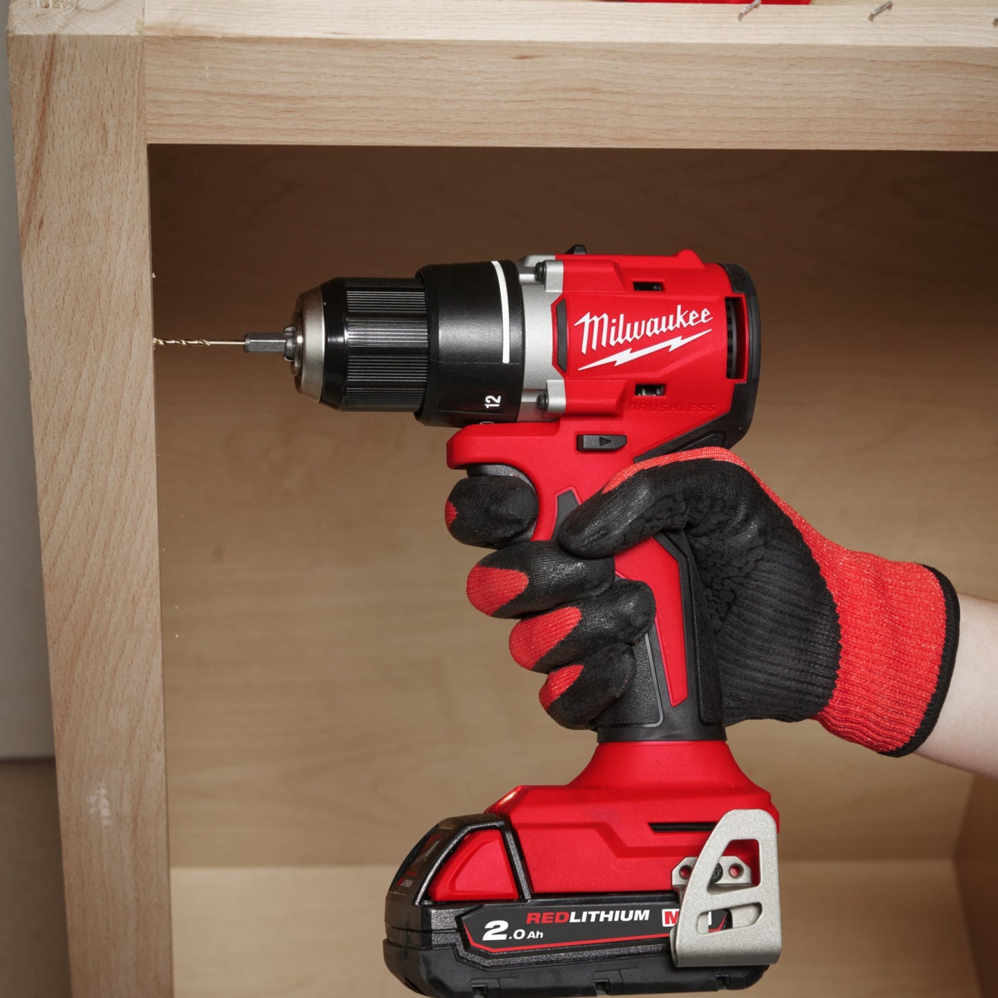 Milwaukee M18 compacte koolborstelloze boormachinekeizers_nu_7