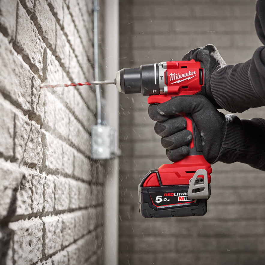 MILWAUKEE M18 BLPDRC-422C compacte koolborstelloze slagboormachine