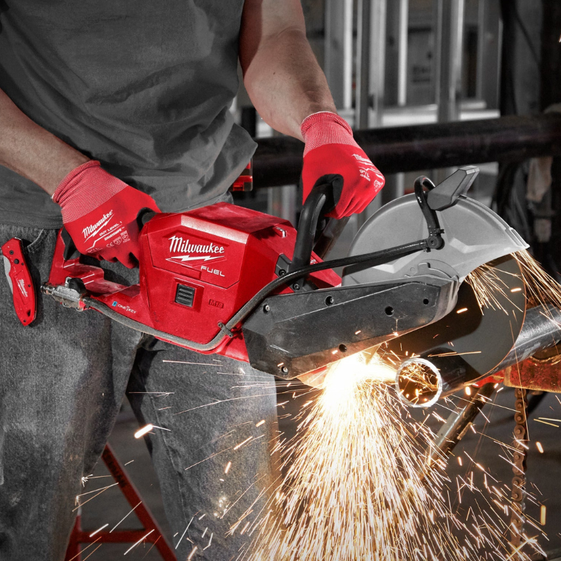 Milwaukee FCOS230-121 Accu Doorslijper incl. 12 Ah Accu en Oplader & Diamant Doorslijpschijf