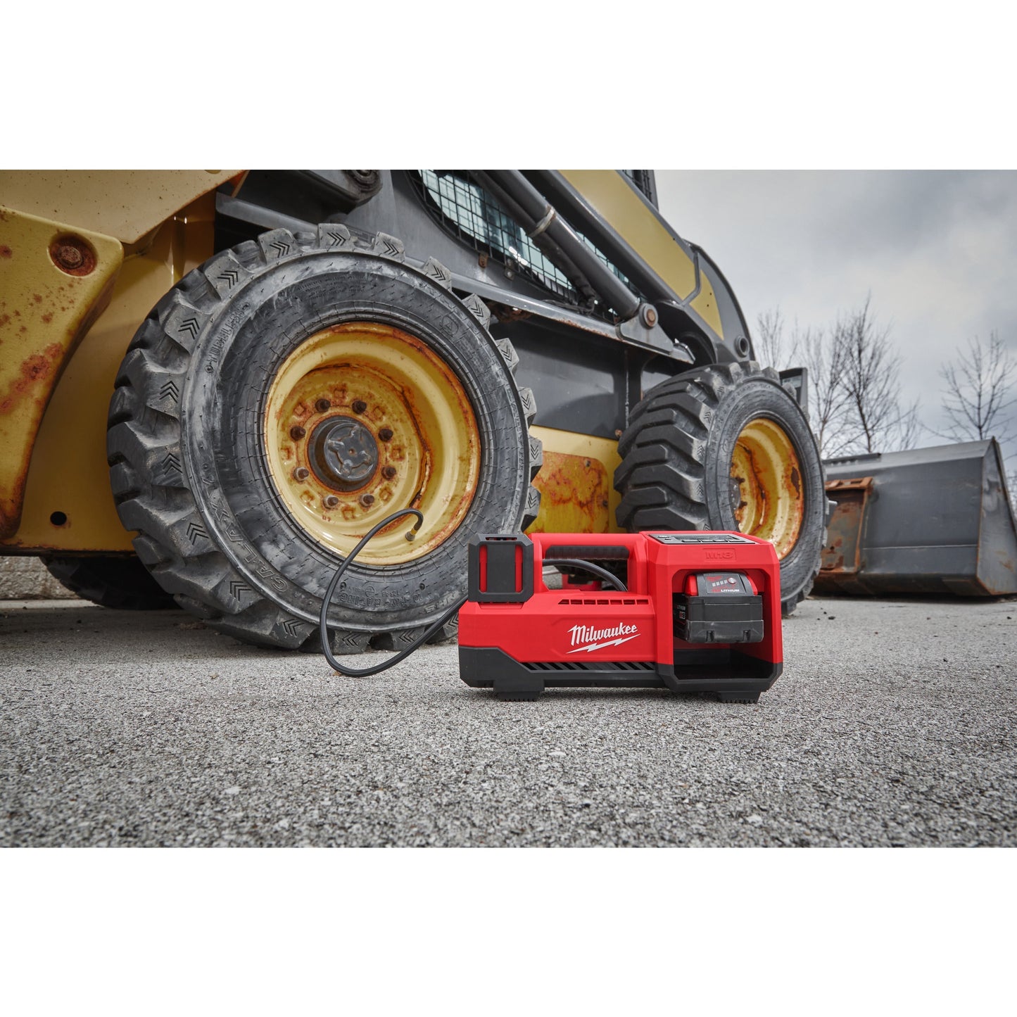 Milwaukee M18™ Accu Bandencompressor2