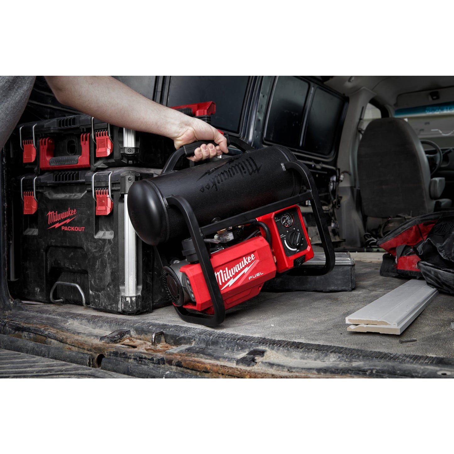 Milwaukee M18 FUEL™ Accu Luchtcompressor1