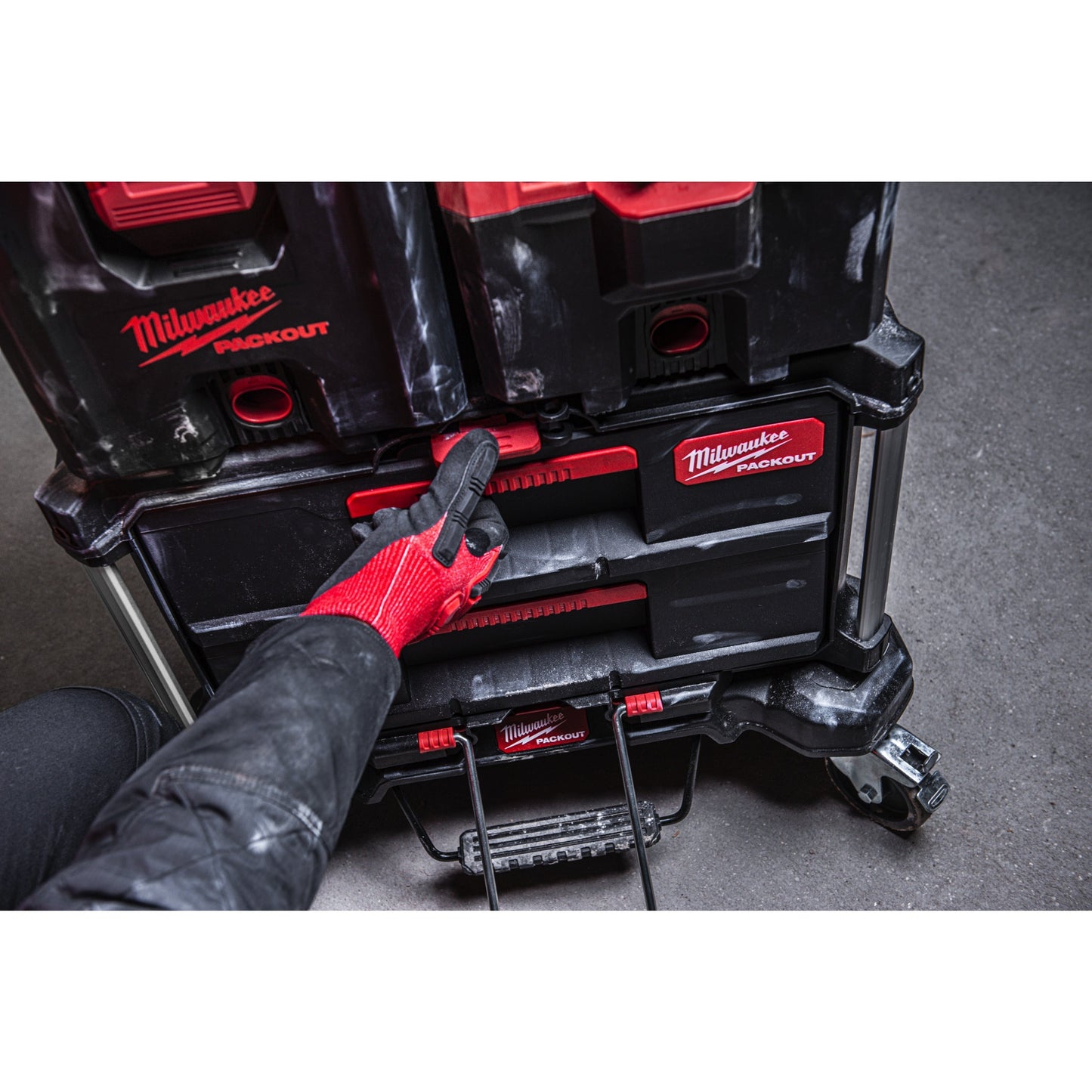 Milwaukee PACKOUT™ gereedschapskoffer met twee laden1