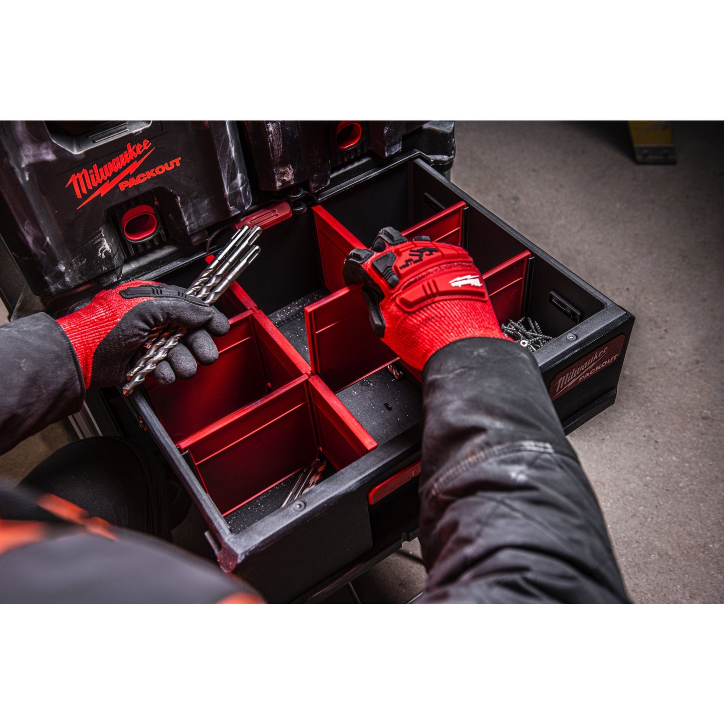 Milwaukee PACKOUT™ gereedschapskoffer met twee laden1