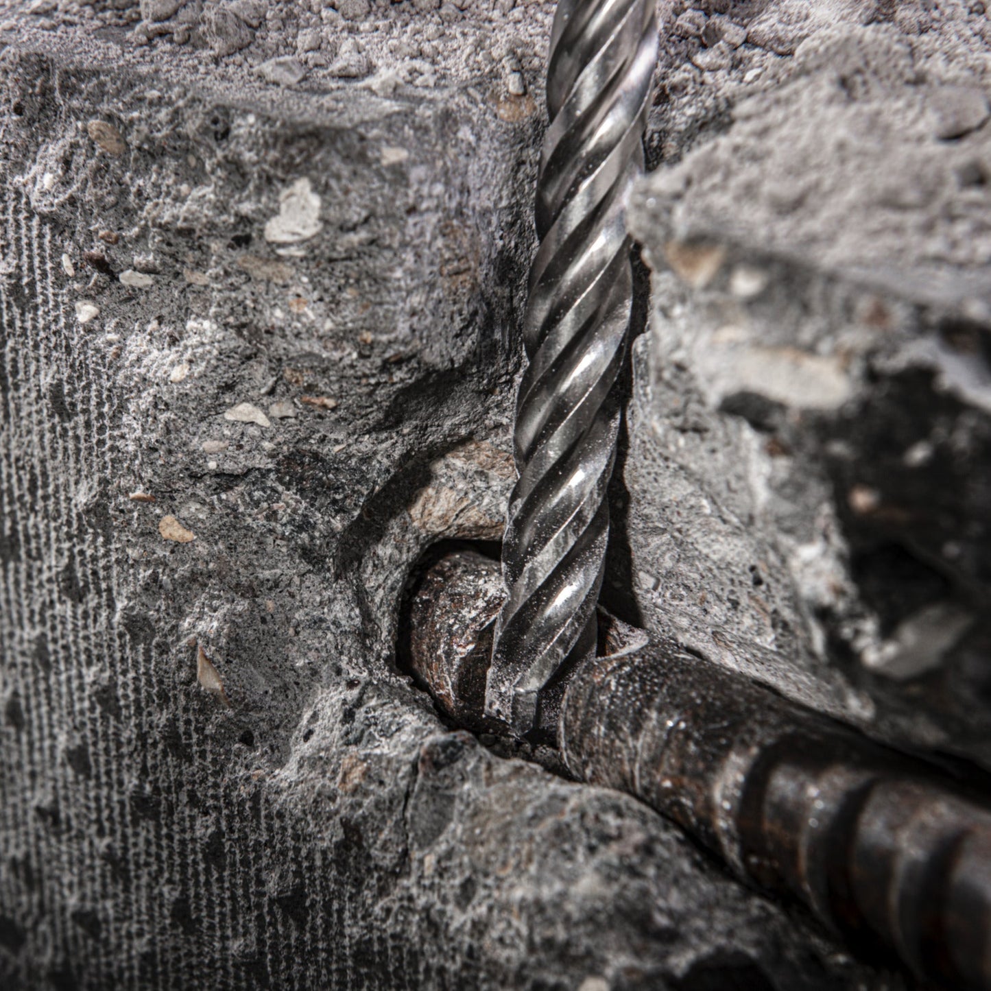 Milwaukee SDS-plus hamerboor MX4 gewapend beton keizers.nu
