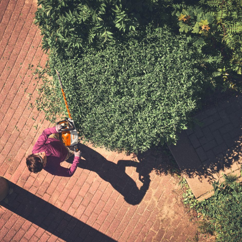 Stihl HSA 140.0 T Accu Heggenschaar Body - keizers.nu - action 2