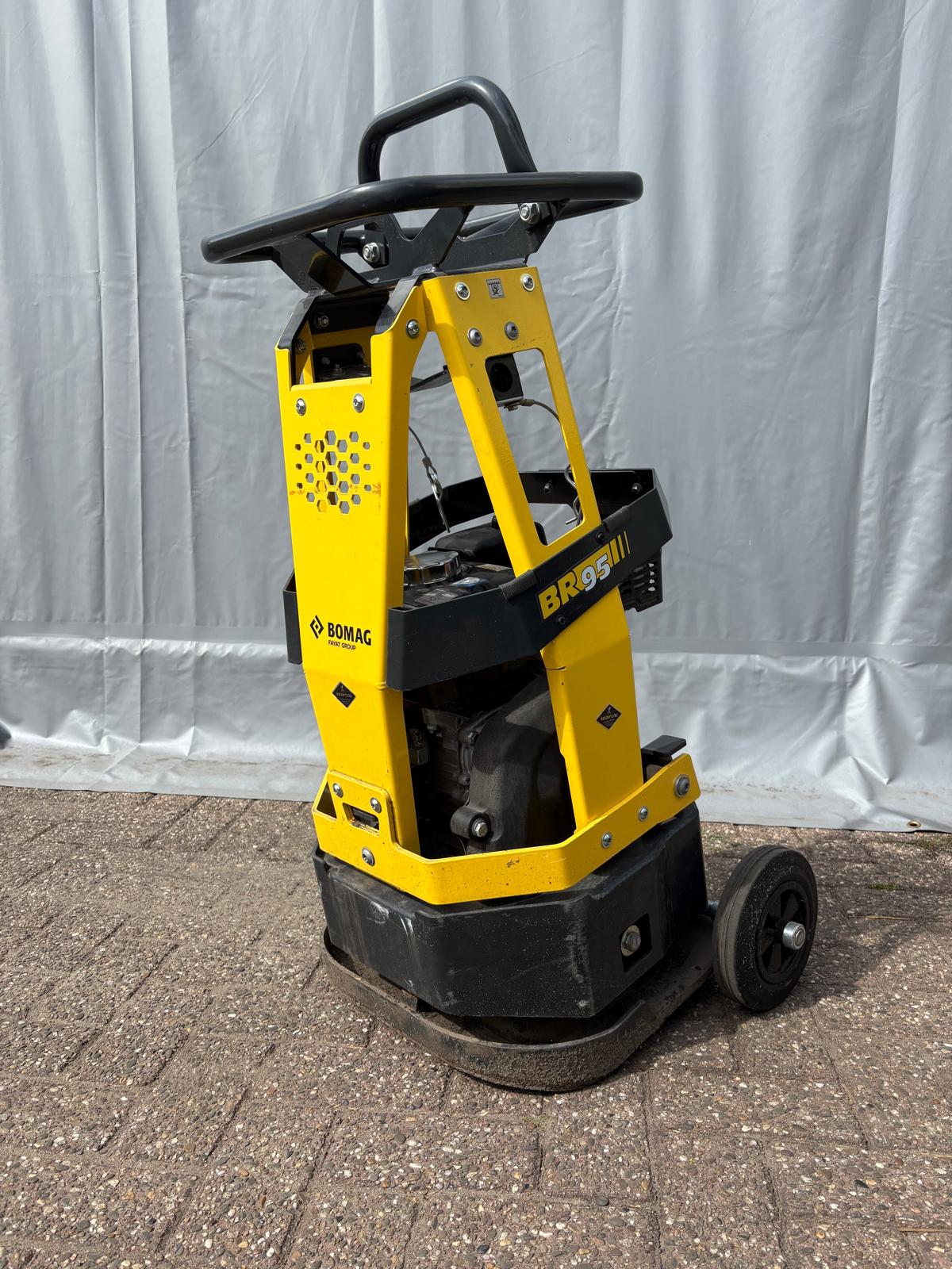 Bomag BR 95 Trilstamper / Roundplate - Tweedekansje