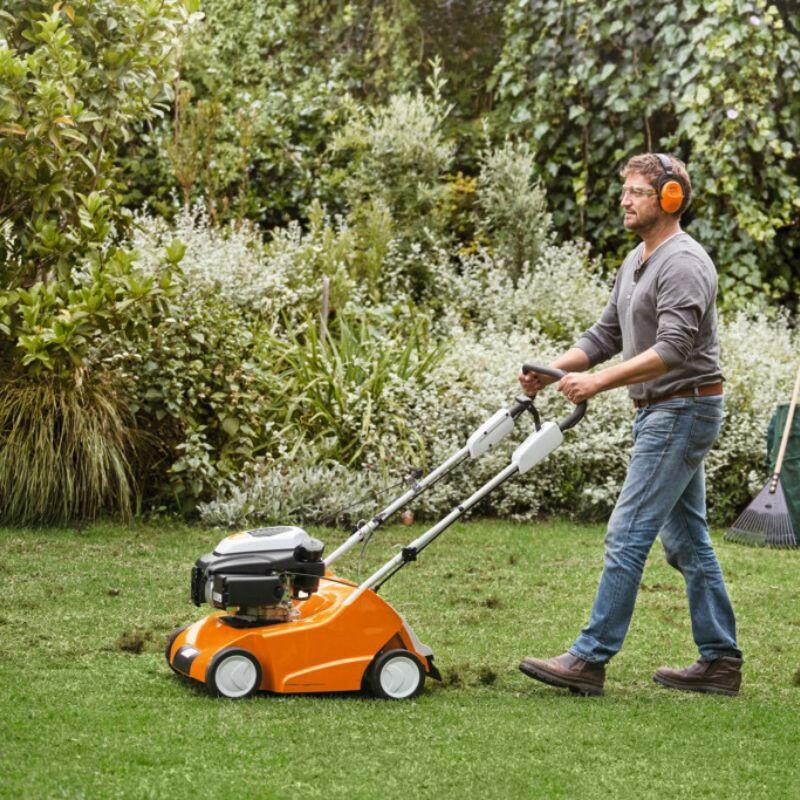 Stihl RL 540 Benzine Verticuteermachine - keizers.nu