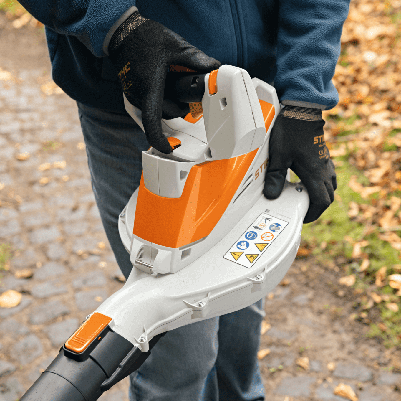 Stihl SHA 56 Accu Bladzuiger Incl. Accu en Lader - keizers.nu