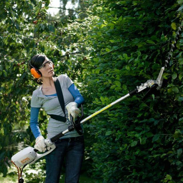 Stihl HLE 71 K Elektrische Heggenschaar Op Steel - 50 cm - keizers.nu