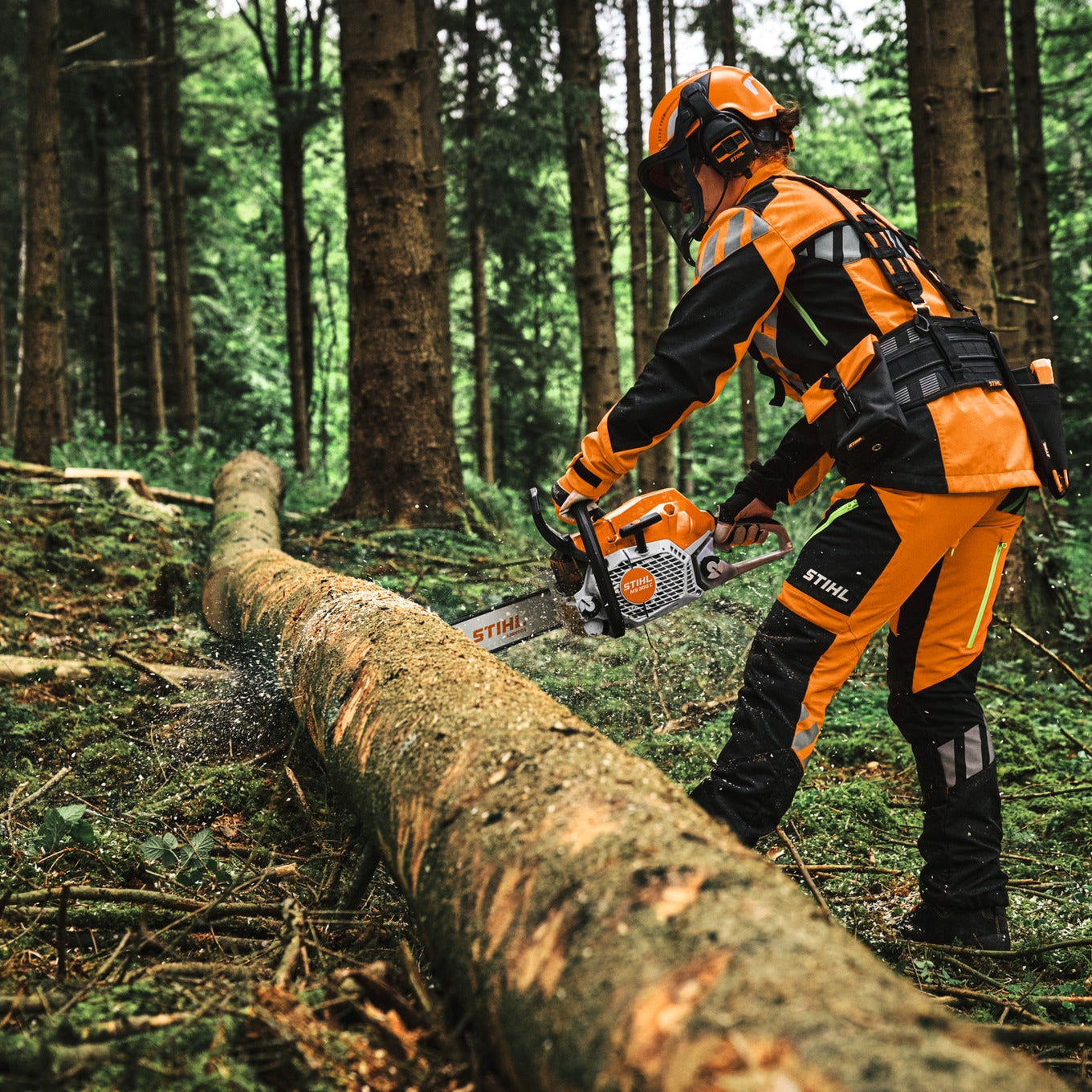 STIHL MS 300 C-M RS Pro Benzine Kettingzaag - 35 cm-keizers.nu