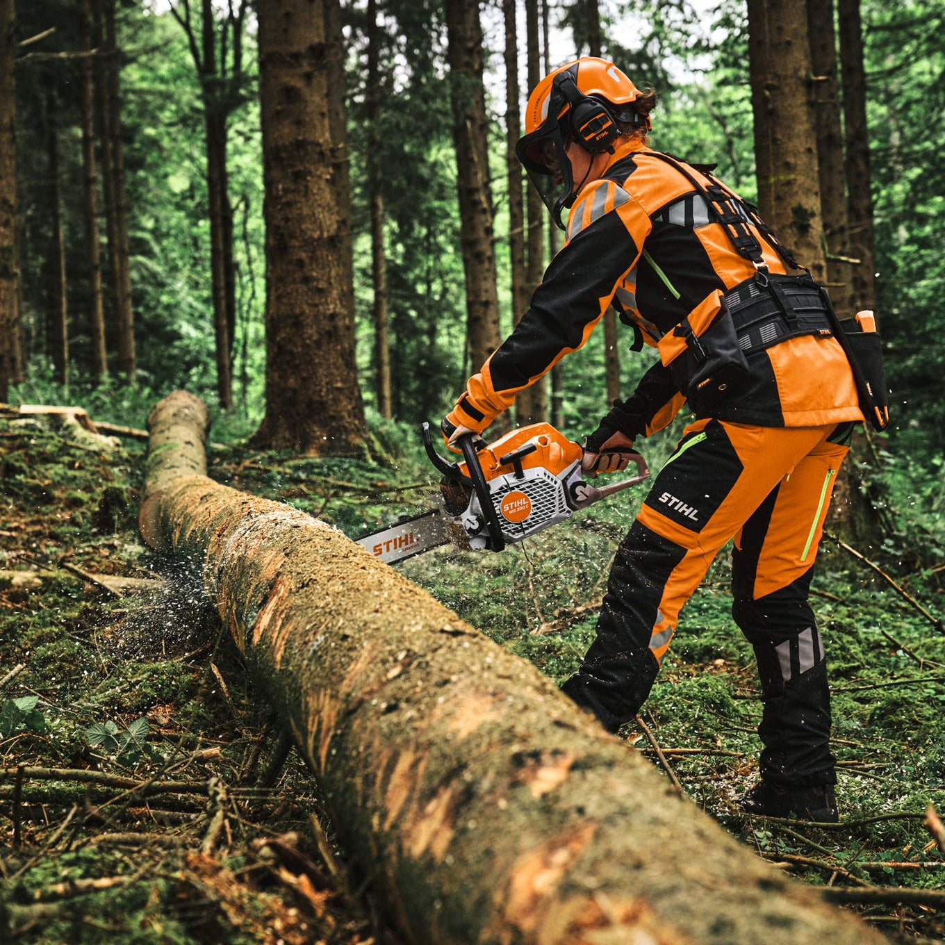 STIHL MS 300 C-M RS Pro Benzine Kettingzaag - 40 cm - keizers.nu