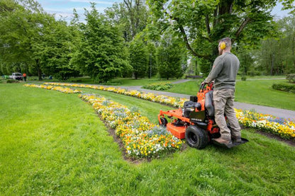 Ariens Arrow 32 Benzine Zero-Turn Stand-On Maaier - Showroom Model