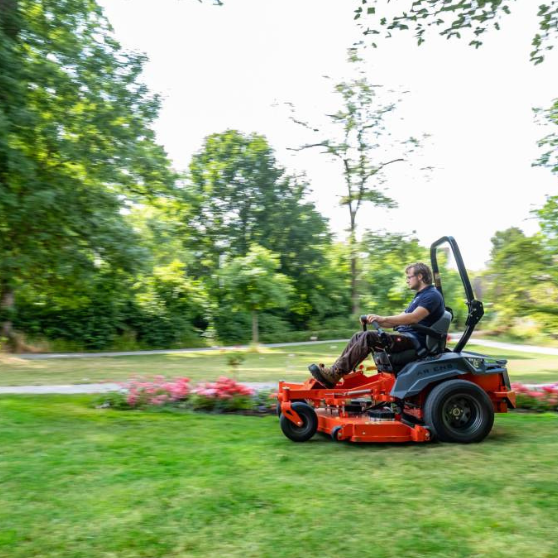 Ariens Zenith E 60 Accu Zero-Turn Zitmaaier incl. 2, 4 of 6 accu's (RDW-gekeurd)