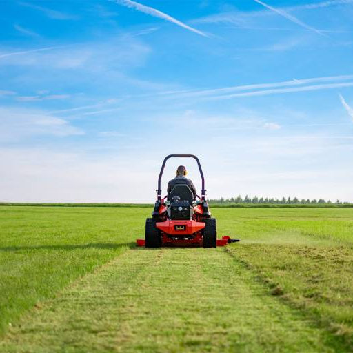 Ariens Summit Pro 572 Zero-Turn Maaier buiten bij keizers.nu