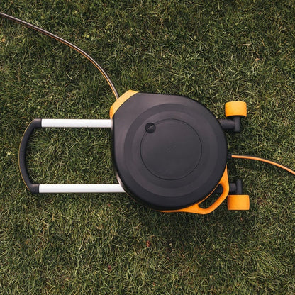 Fiskars Automatische Slanghaspel XL met wielen incl. 20m tuinslang-keizers.nu