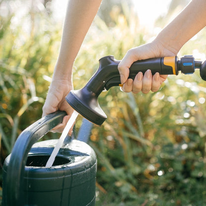 Fiskars Solid Broeskop Multi, 3 standen, met knijpbediening-keizers.nu