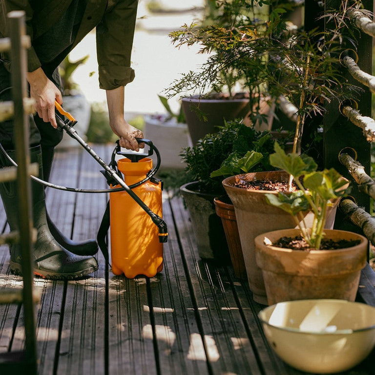 Fiskars drukspuit 5 liter-keizers.nu
