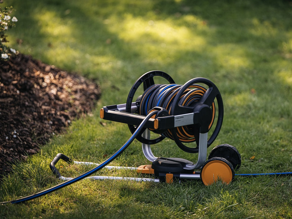 Fiskars Slanghaspel Manueel XL met wielen, incl. tuinslang-keizers.nu