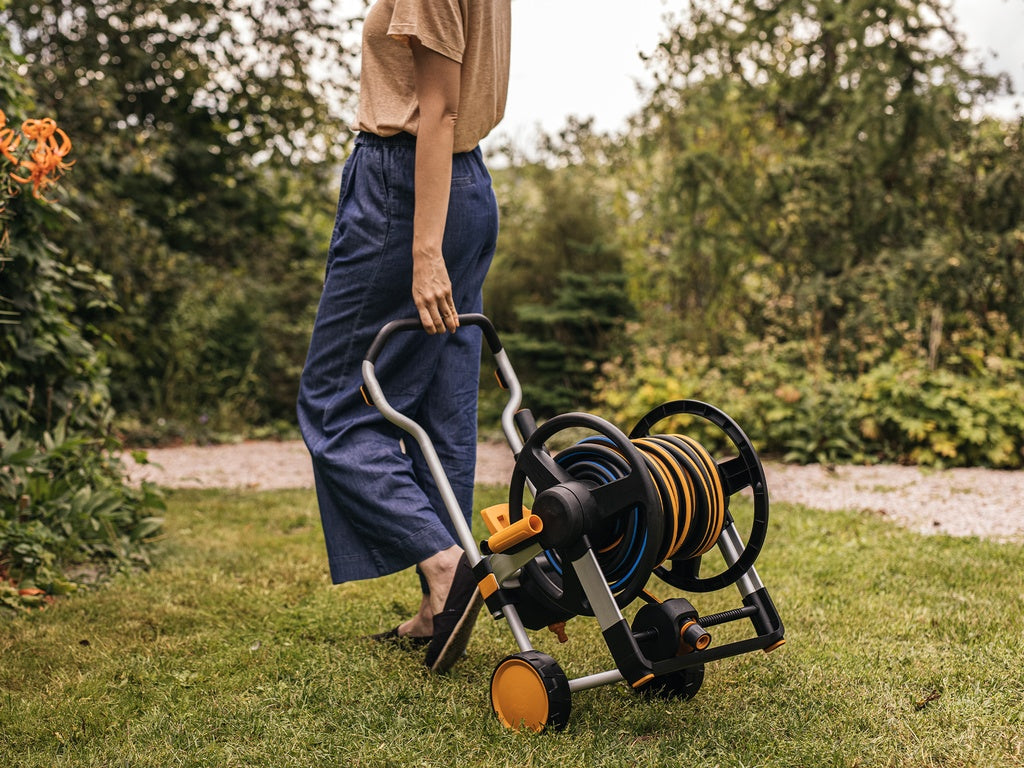 Fiskars Slanghaspel Manueel XL met wielen, incl. tuinslang-keizers.nu