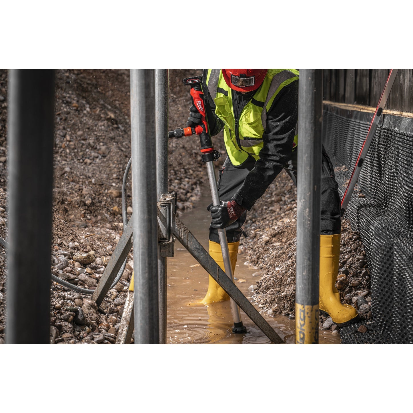 Milwaukee M12™ HYDROPASS™ Stabwasserpumpe