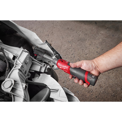 Milwaukee M12 FUEL ⅜″ verlengde high speed accu ratelsleutelkeizers_nu_7