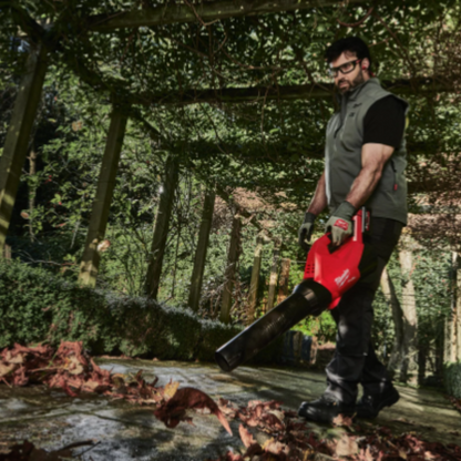 Milwaukee M18™ FUEL™ Gen 3 Accu Bladblazer Incl. 2x Accu & 1x Lader