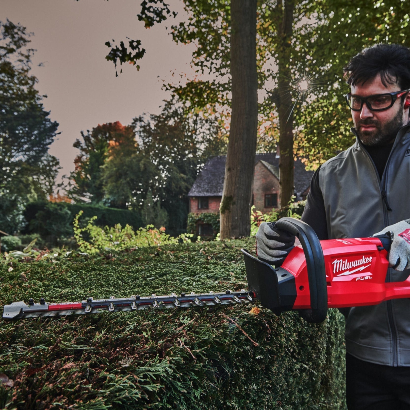 Milwaukee M18™ FUEL™ - Accu Heggenschaar 45 cm1