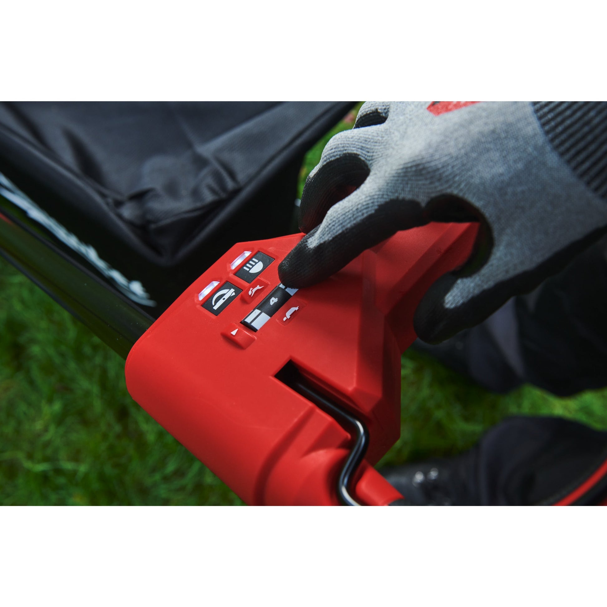 Milwaukee M18™ FUEL™  Accu Grasmaaier - 46 cm - Incl. 2x Accu en 1x Snellader