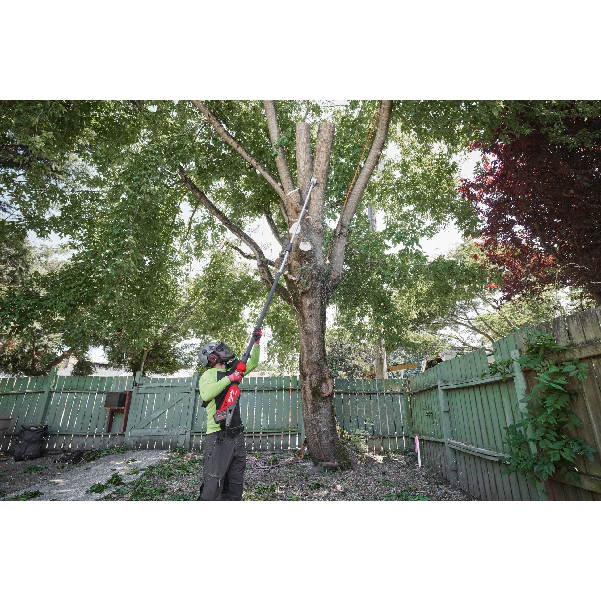 Milwaukee M18 FUEL™ Accu Telescoop Takkenzaag- 30 cm1