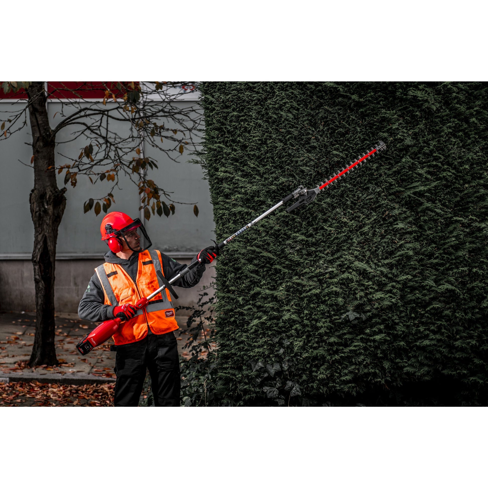 Milwaukee QUIK-LOK™  M18 FOPH-HTA Heggenschaar Opzetstuk4