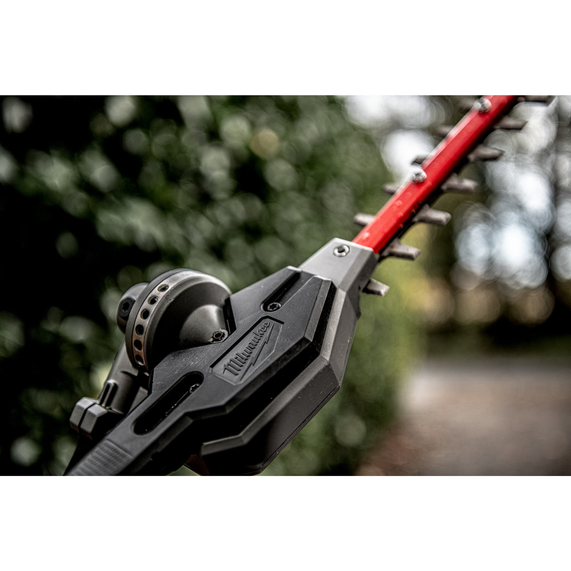 Milwaukee QUIK-LOK™  M18 FOPH-HTA Heggenschaar Opzetstuk6