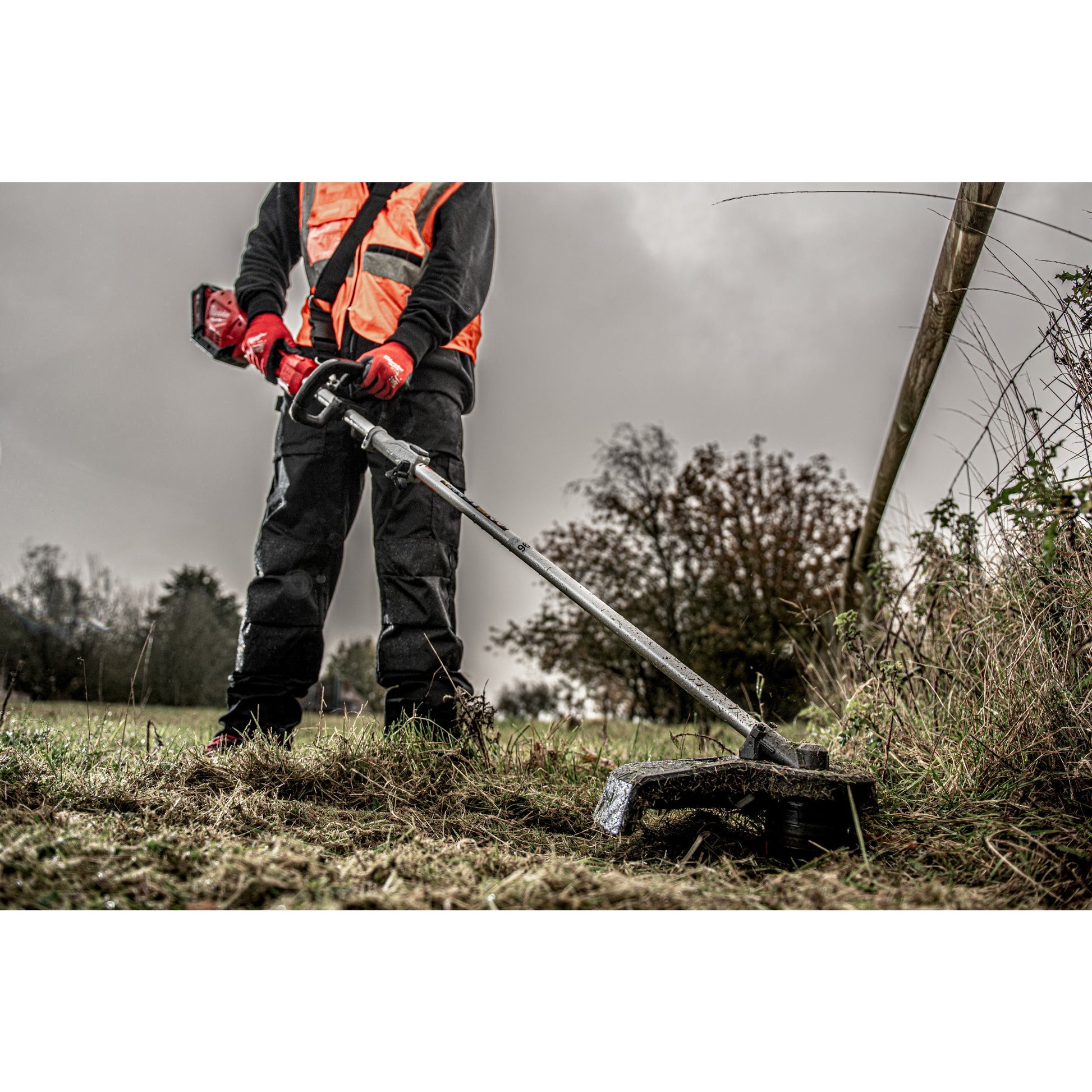 Milwaukee QUIK-LOK™  M18 FOPH-LTA Grastrimmer Opzetstuk2