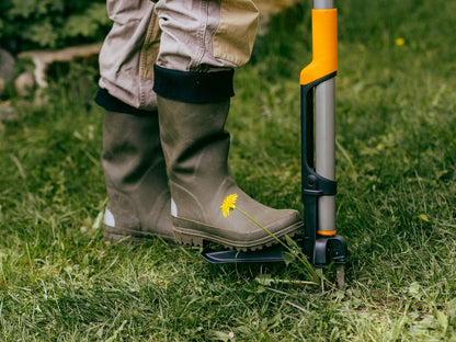 Fiskars Ergonomic Onkruidtrekker 106 cm-keizers.nu