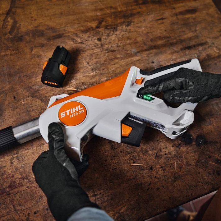 STIHL HTA 30.0 Accu Hoogsnoeier Incl. 2x Accu en 1x Lader-keizers.nu