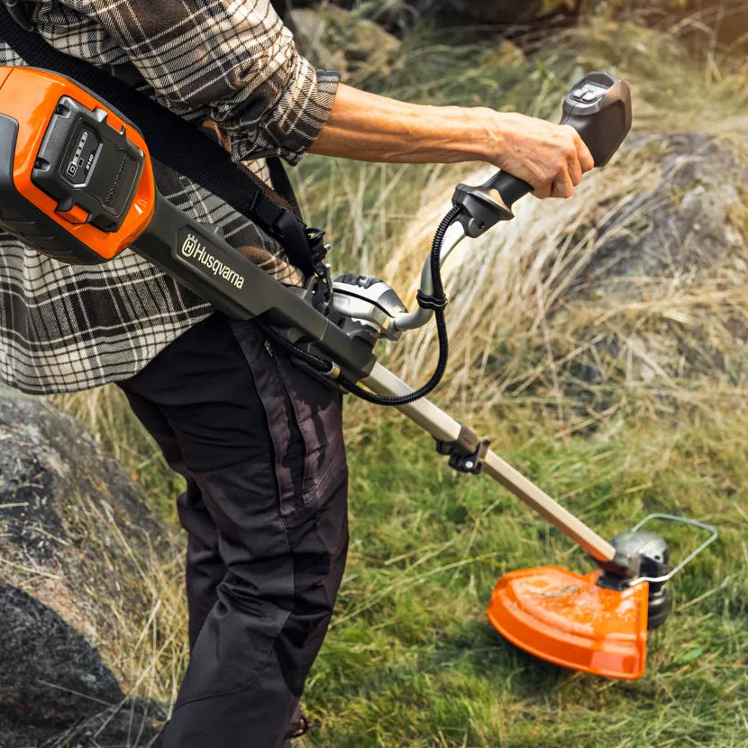 Husqvarna 220iR grastrimmer - 36 cm, met accu en lader - keizers.nu