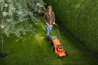 Husqvarna LC 137i accugrasmaaier - maaibreedte 37,5 cm-keizers.nu