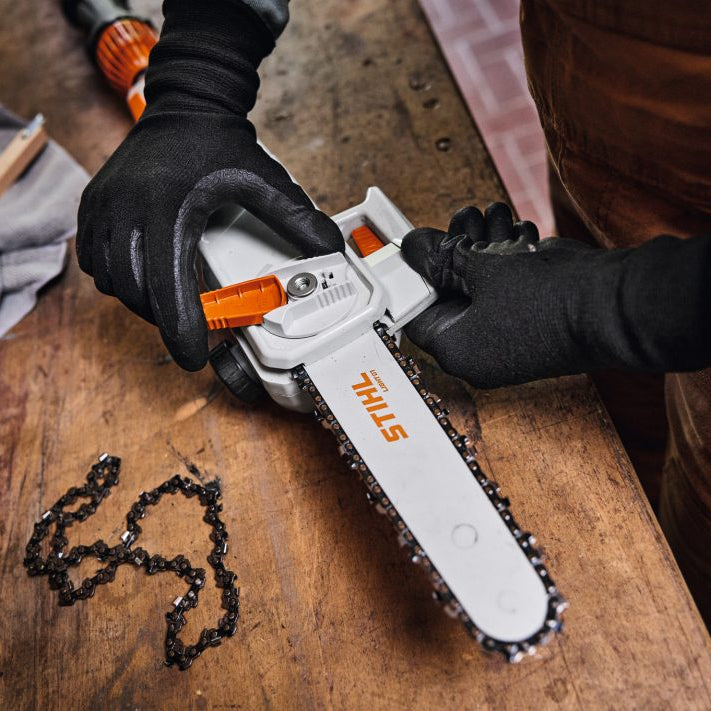 STIHL HTA 30.0 Accu Hoogsnoeier Incl. 2x Accu en 1x Lader-keizers.nu
