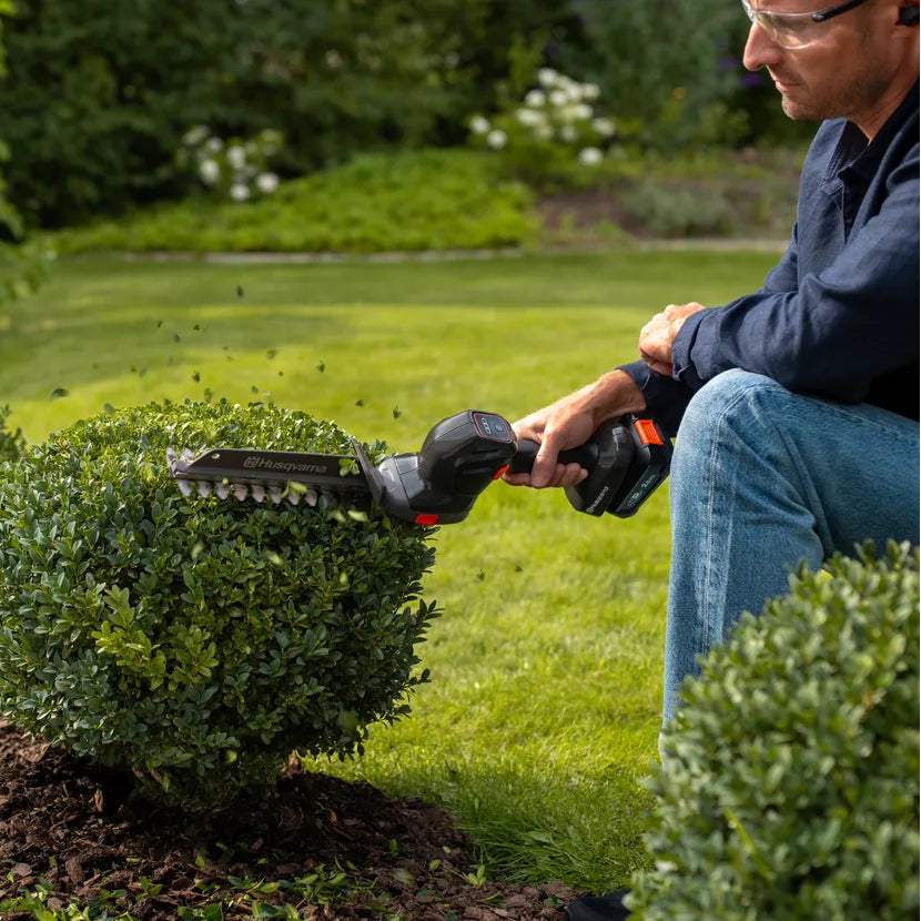 Husqvarna Aspire™ S20-P4A buxusschaar - mes 20 cm, met accu en lader