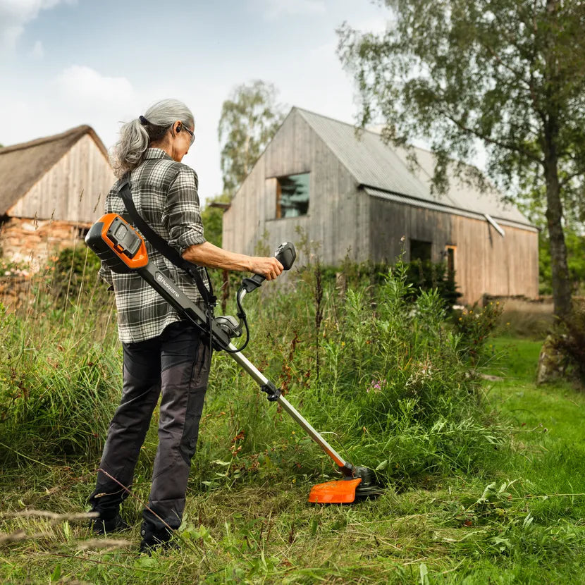 Husqvarna 220iR grastrimmer - 36 cm, met accu en lader-keizers.nu