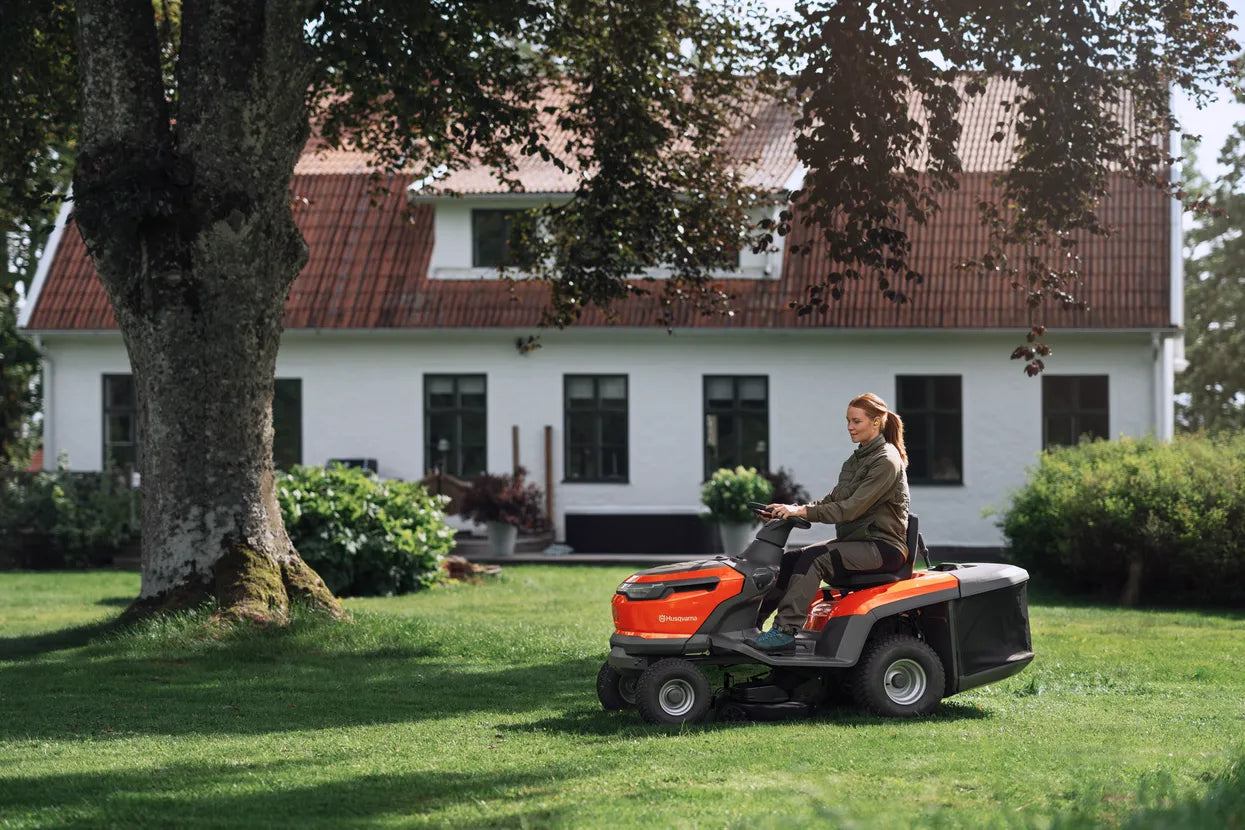 Husqvarna TC 100i Tuintractor - 95 cm maaibreedte