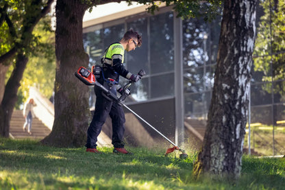 Husqvarna 525iRXT accu-bosmaaier - maaibreedte 46 cm