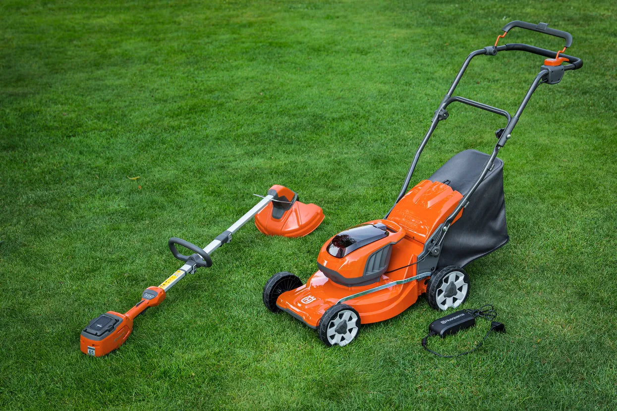 Husqvarna LC 137i accugrasmaaier - maaibreedte 37,5 cm-keizers.nu