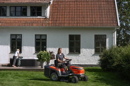 Husqvarna TC 100i Tuintractor - 95 cm maaibreedte