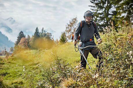 Stihl FS 131 Benzine Bosmaaier met Maaikop - keizers.nu