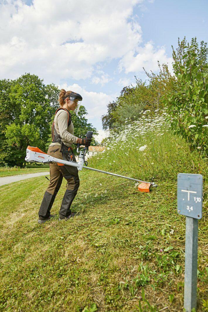 Stihl FSA 135 Accu Bosmaaier met Maaikop - keizers.nu